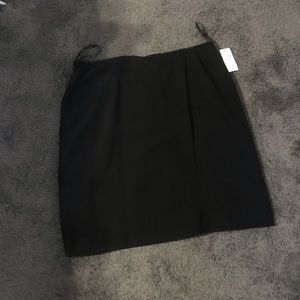 NWT Tahari black pencil skirt size 18
